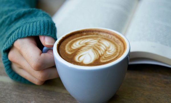 Café y menos riesgo de demencia