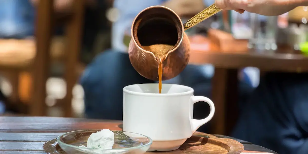 Taza de café reduce el riesgo de enfermedades cardiovasculares
